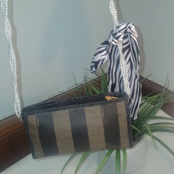 Fendi Penguin Vintage Pouch - Picture 13 of 15